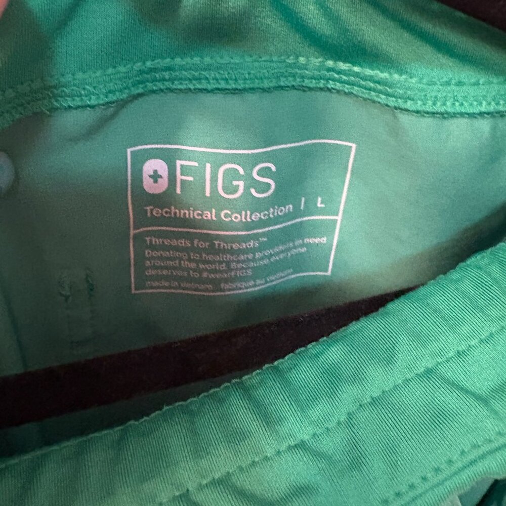 Figs Safety green technical edition Kade scrub pants size Large - Picture 6 of 7